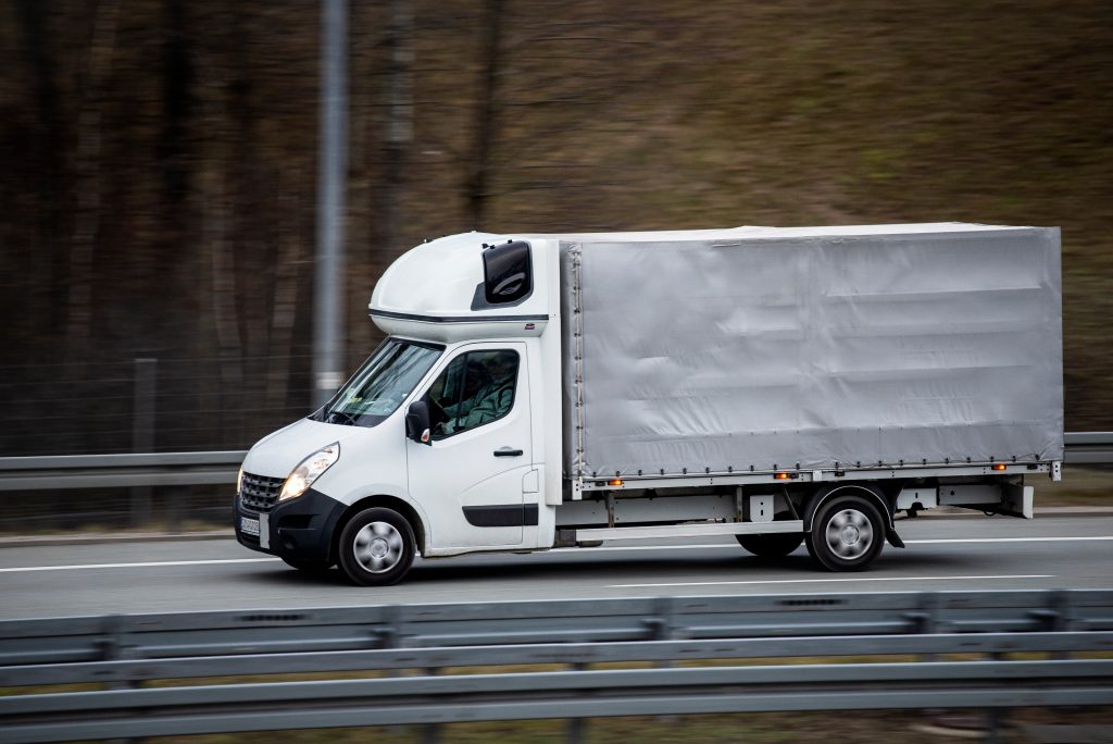 Samochód dostawczy w trasie – serwis i naprawa samochodów dostawczych Kąty Wrocławskie